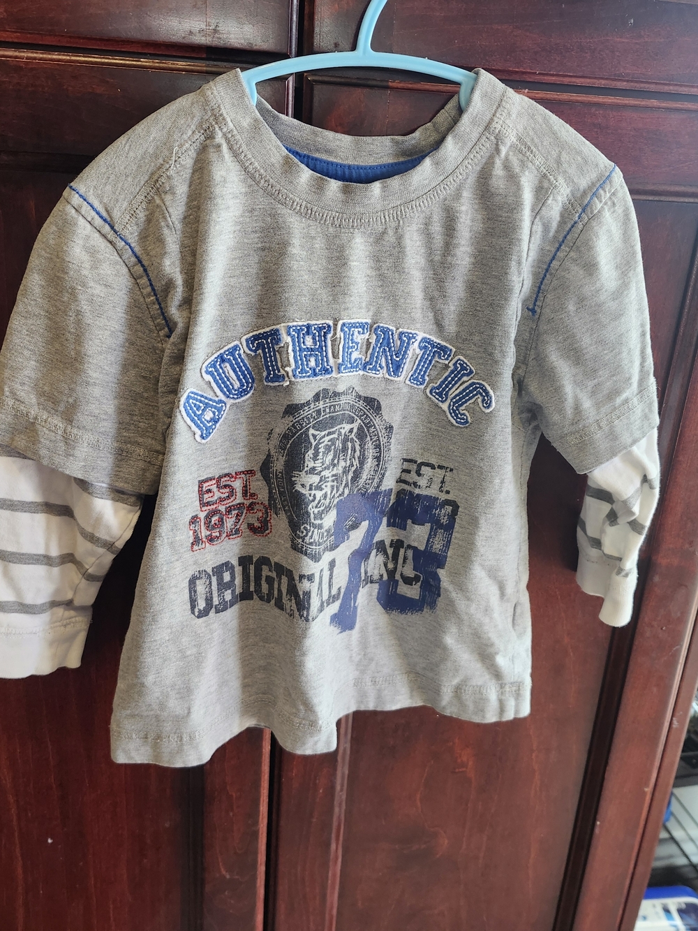 VINTAGE Cherokee Gray Layered-Look Long Sleeve Tee with Blue, Navy & Red Accents